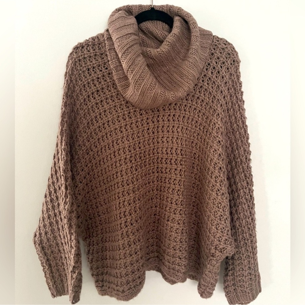 NWOT express sweater